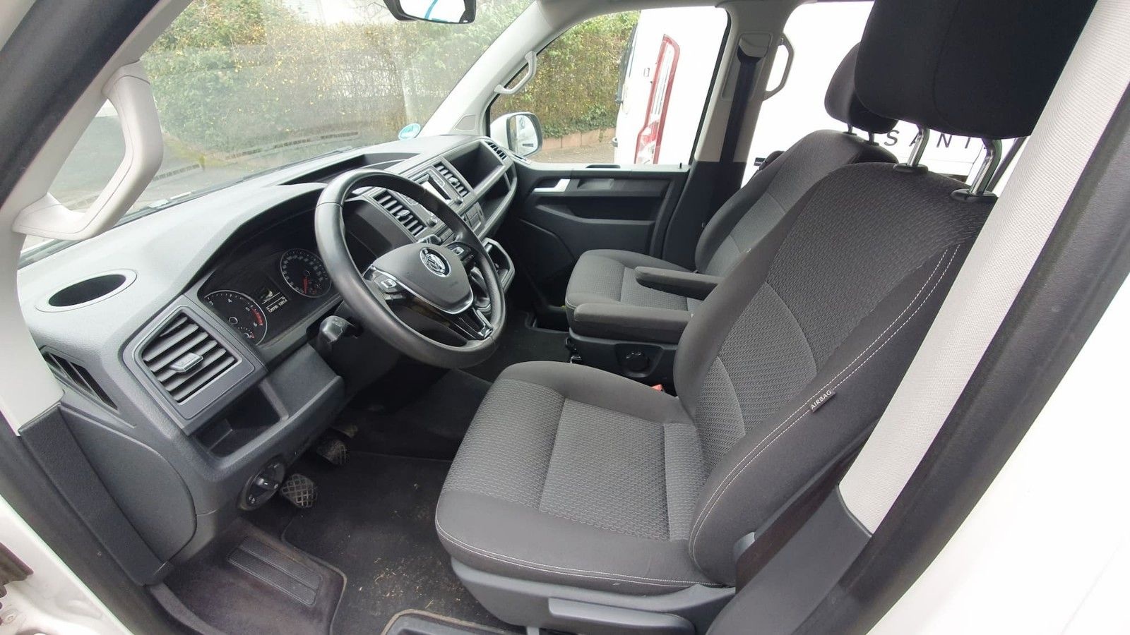 Volkswagen T6 Multivan TDI Edition 30 foto 5
