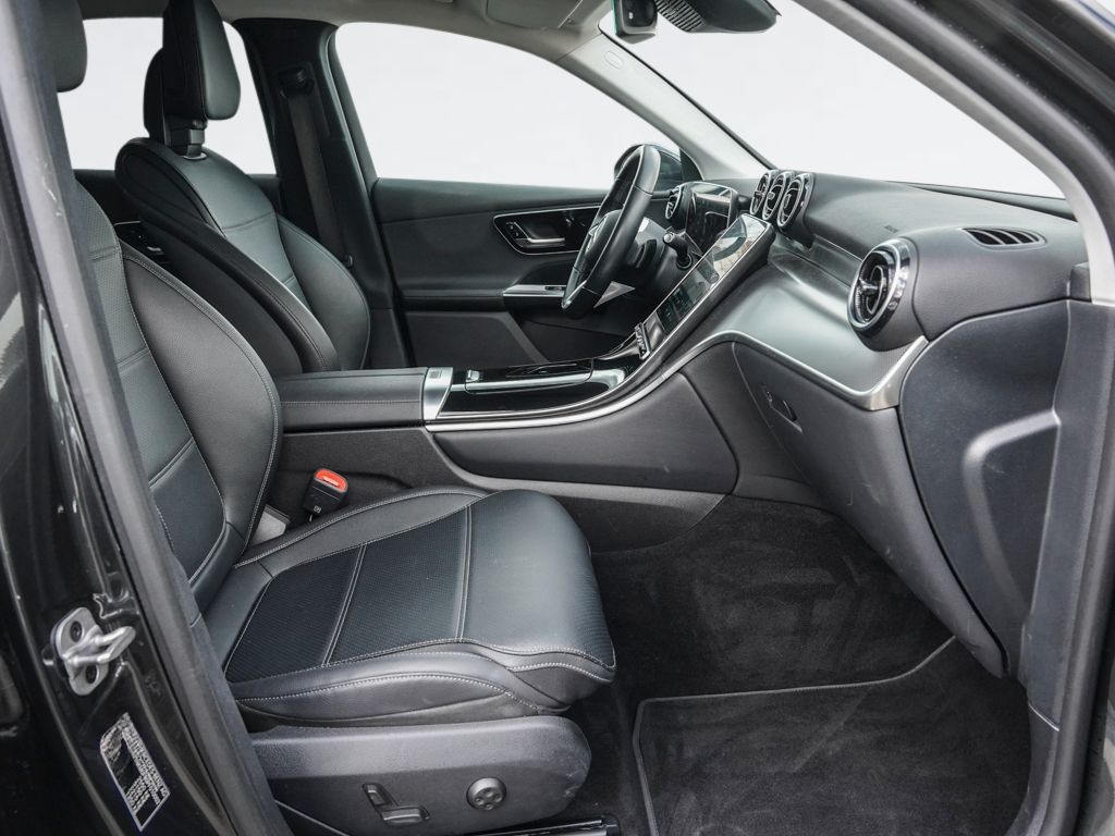 Mercedes-Benz GLC 220 d AVANTGARDE DISTRONIC AHK 360KAMERA foto 5