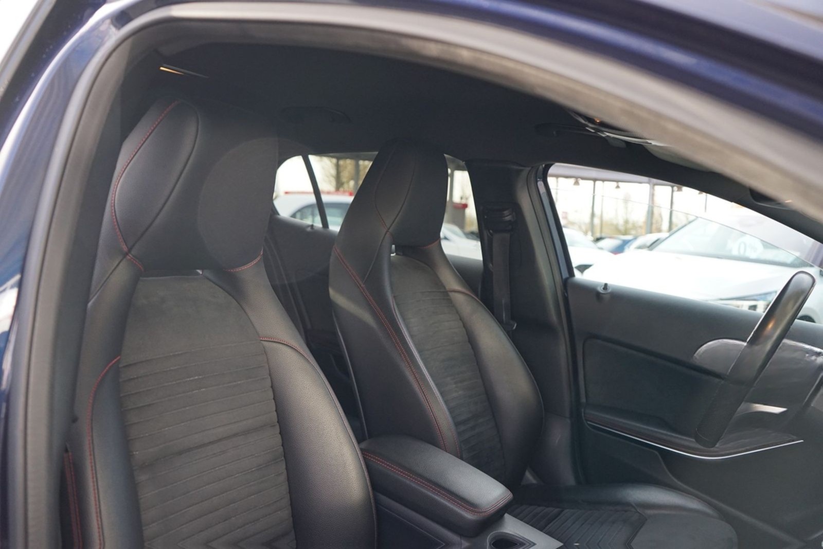 Mercedes-Benz GLA 200 AMG Line Xenon Navi Sitzheizung Kamera foto 25