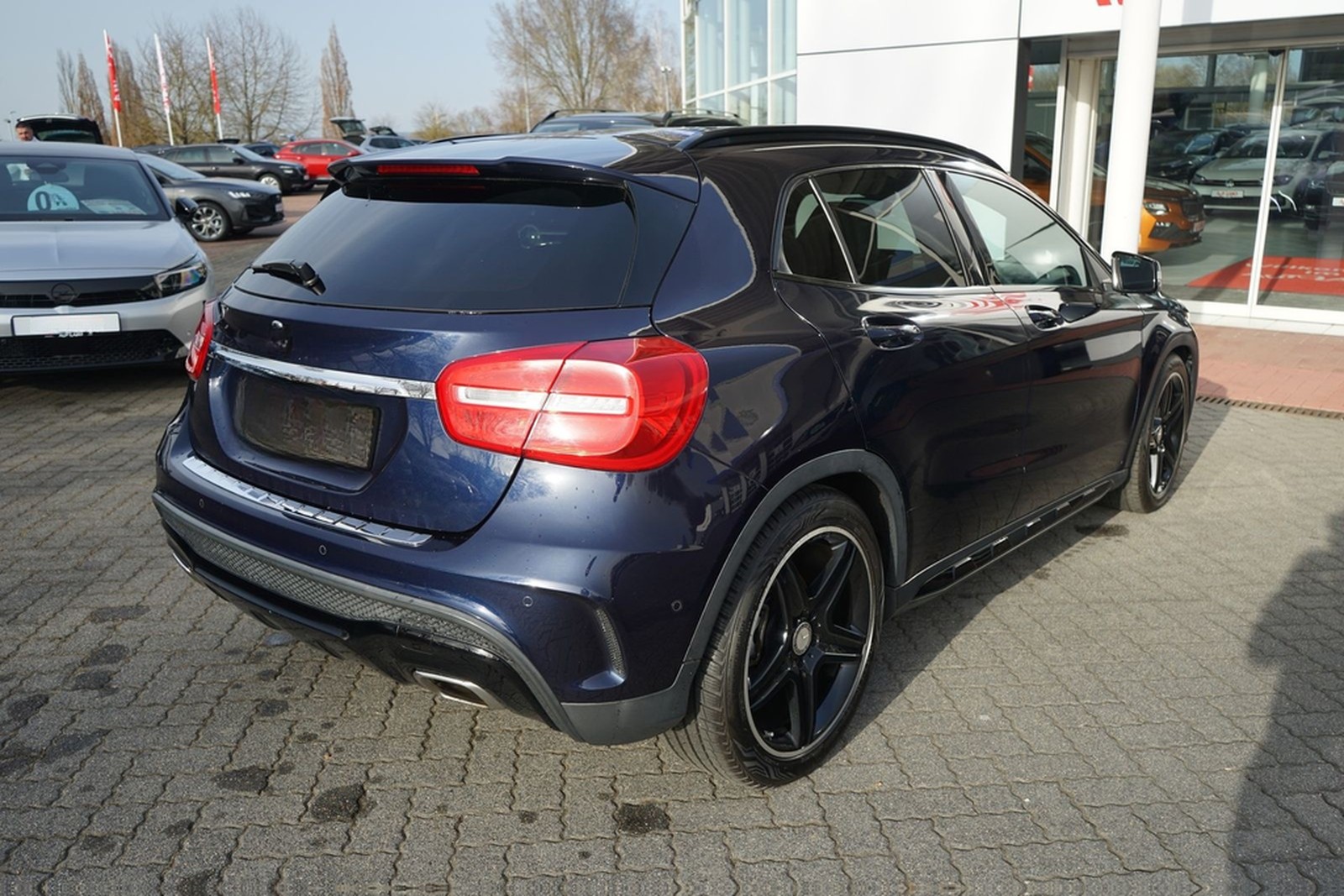 Mercedes-Benz GLA 200 AMG Line Xenon Navi Sitzheizung Kamera foto 6