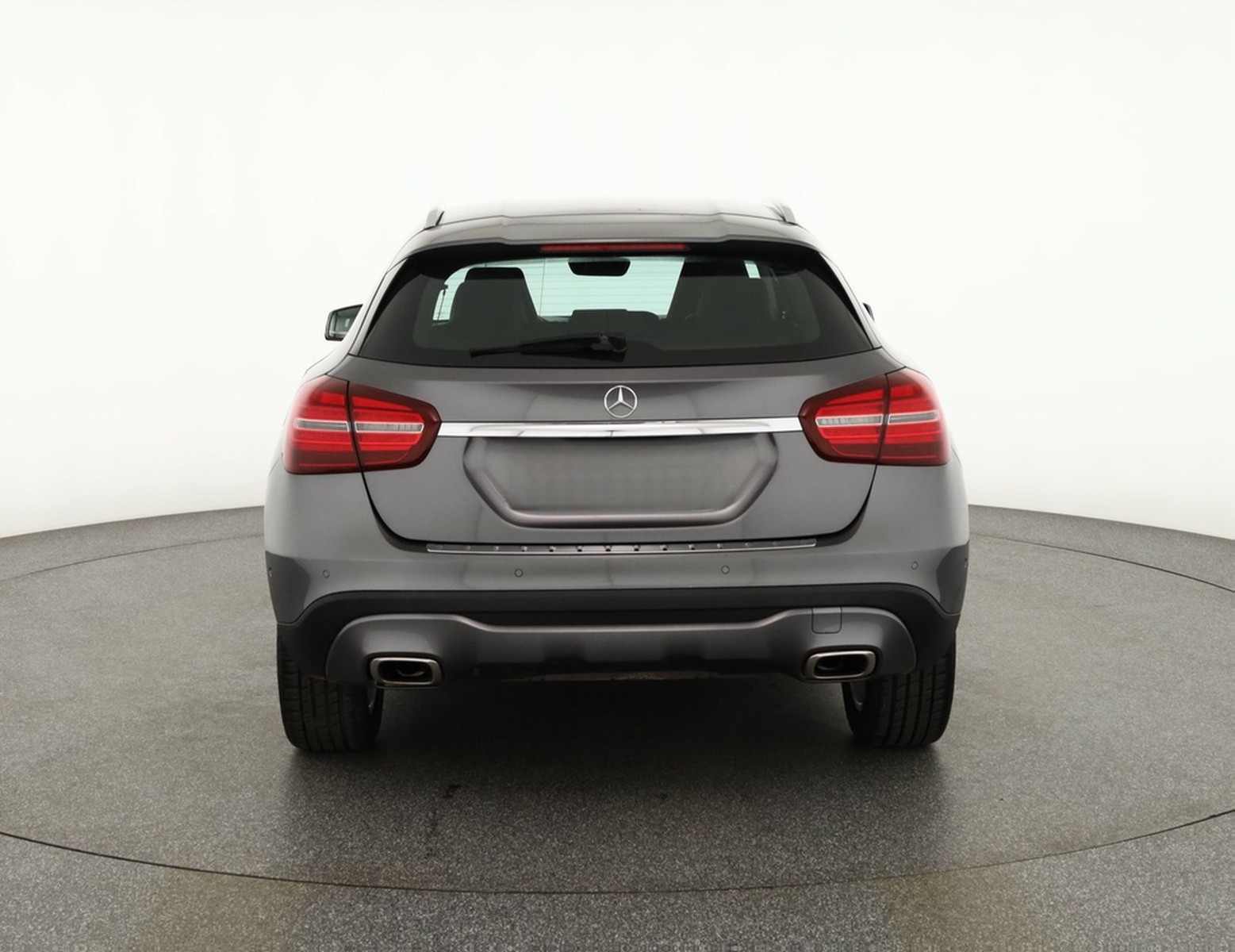 Mercedes-Benz GLA 180 LED Navi Sitzheizung Teilleder PDC ACC foto 4