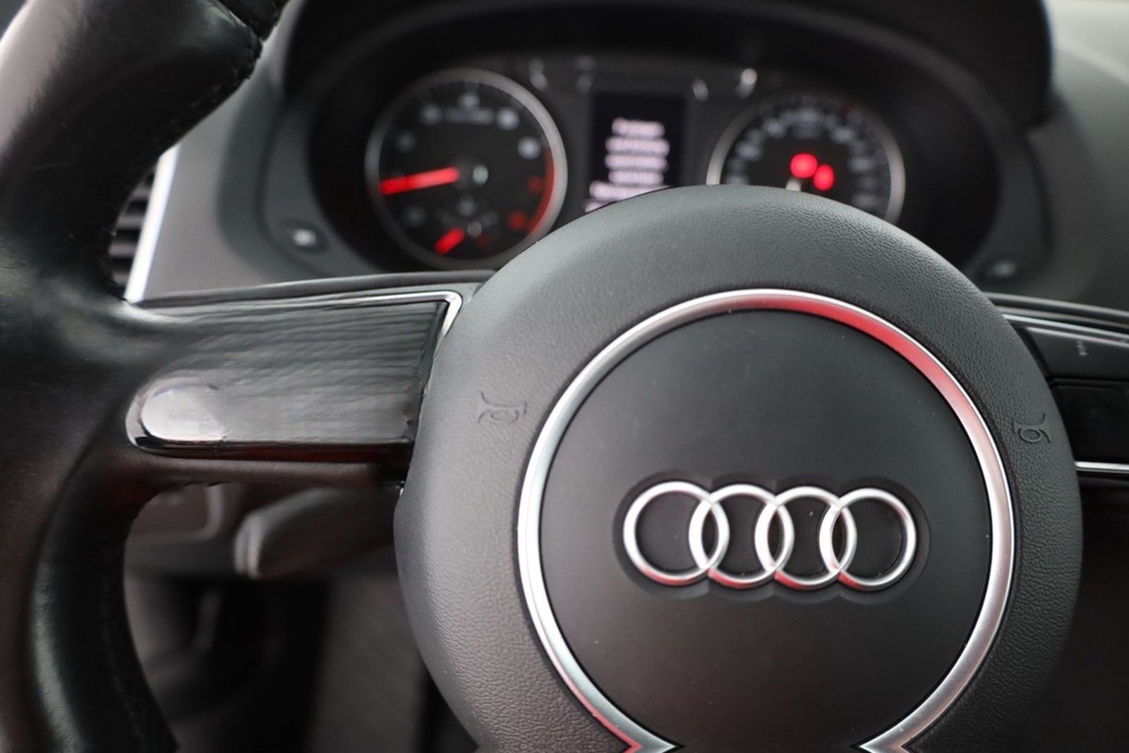 Audi Q3 2.0 TFSI quattro S-Line LED Navi Sitzheizung foto 16