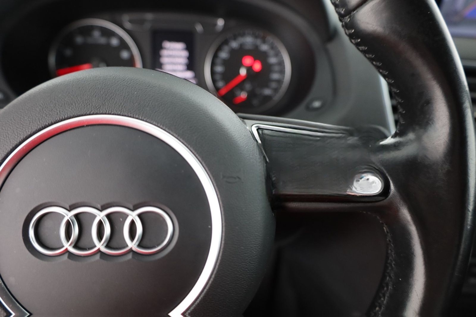 Audi Q3 2.0 TFSI quattro S-Line LED Navi Sitzheizung foto 17