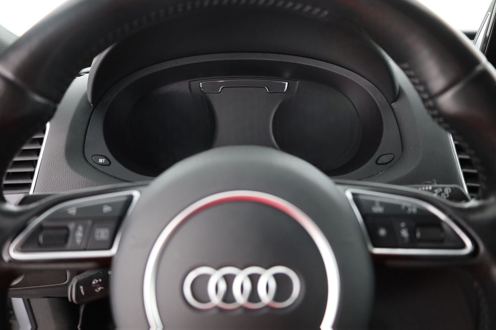 Audi Q3 2.0 TFSI quattro S-Line LED Navi Sitzheizung foto 18