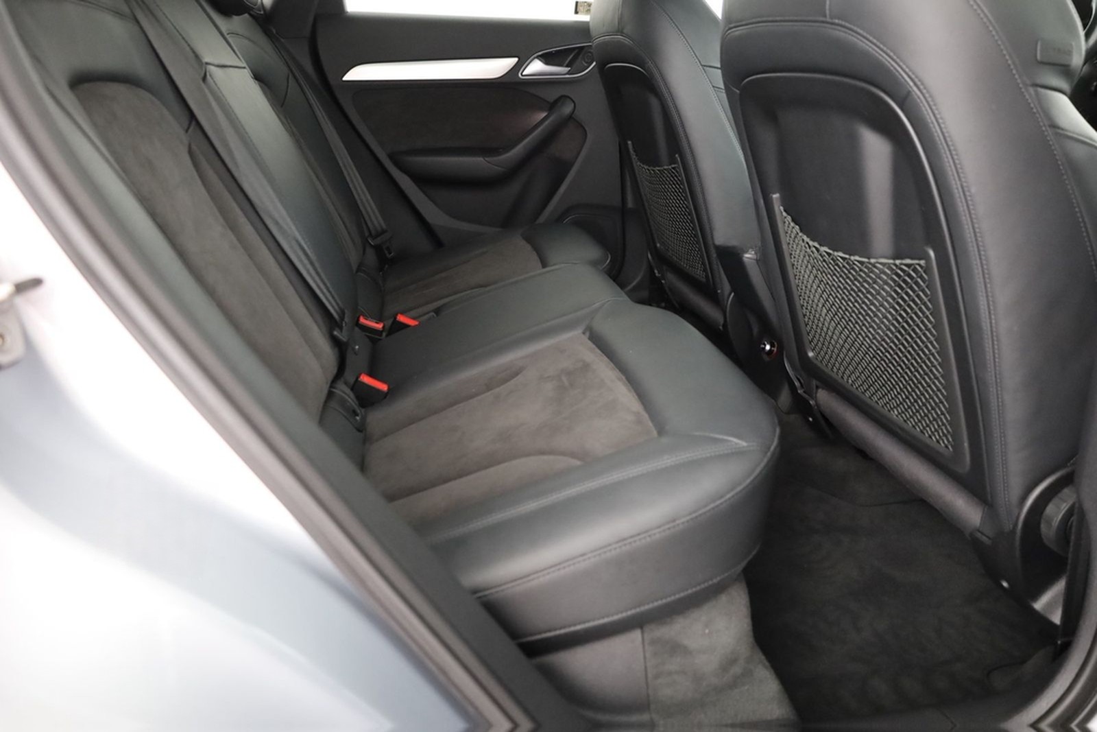 Audi Q3 2.0 TFSI quattro S-Line LED Navi Sitzheizung foto 26
