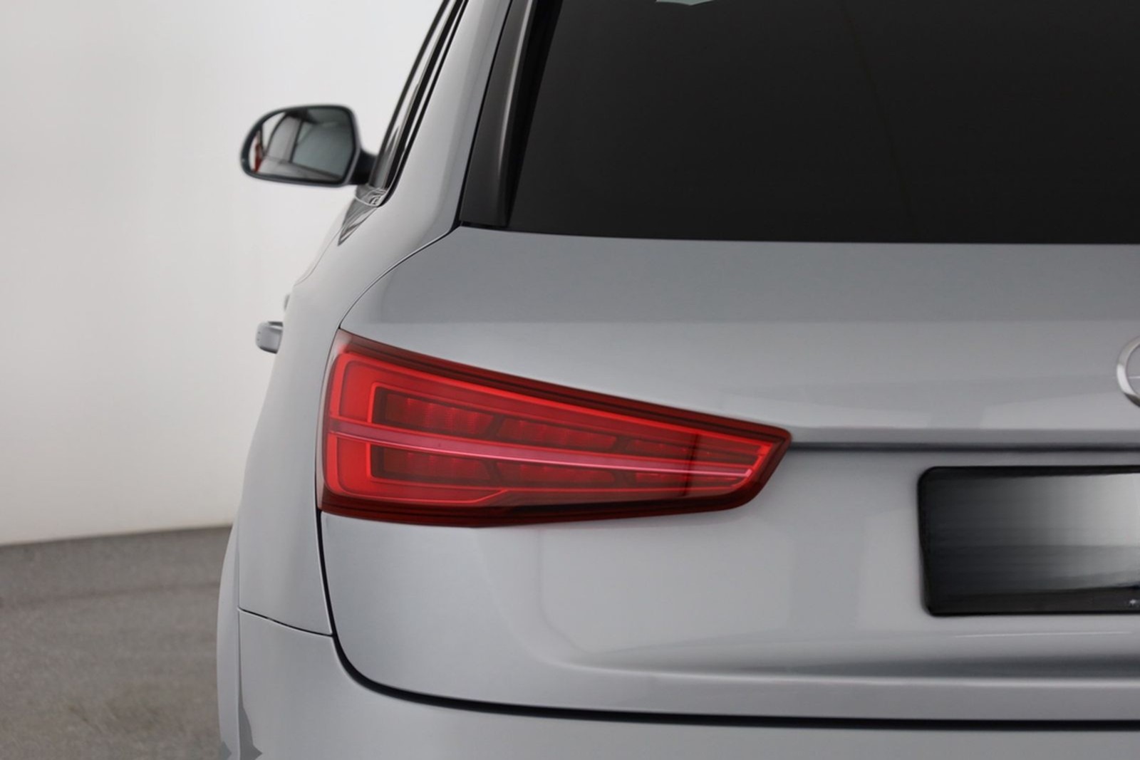 Audi Q3 2.0 TFSI quattro S-Line LED Navi Sitzheizung foto 32