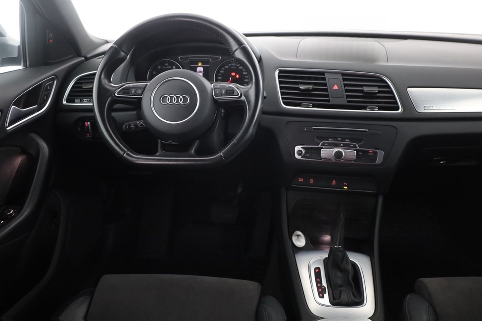 Audi Q3 2.0 TFSI quattro S-Line LED Navi Sitzheizung foto 10