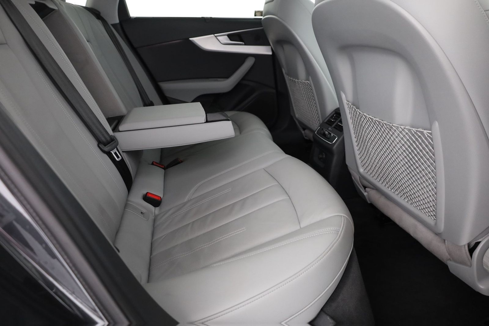 Audi A4 Avant 40 TFSI advanced Keyless-Go Leder Navi foto 26
