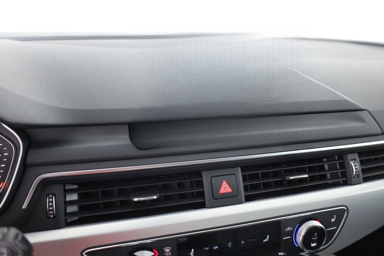 Audi A4 Avant 40 TFSI advanced Keyless-Go Leder Navi foto 28