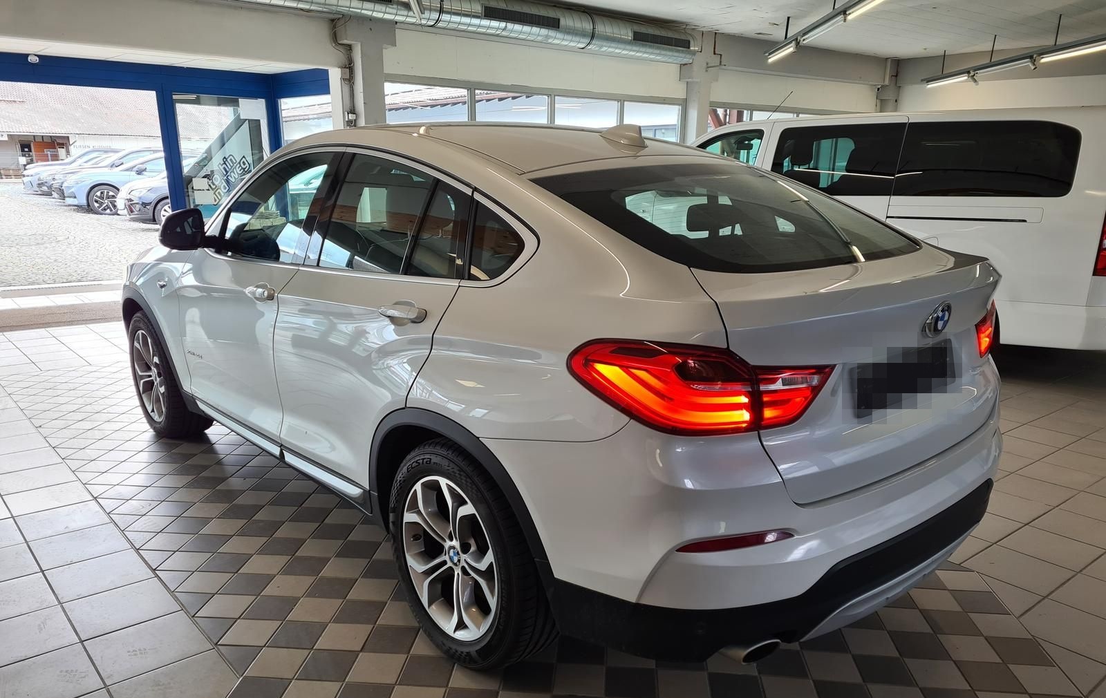 BMW X4 xDrive 20 d | XENON | NAVI | LEDER foto 7