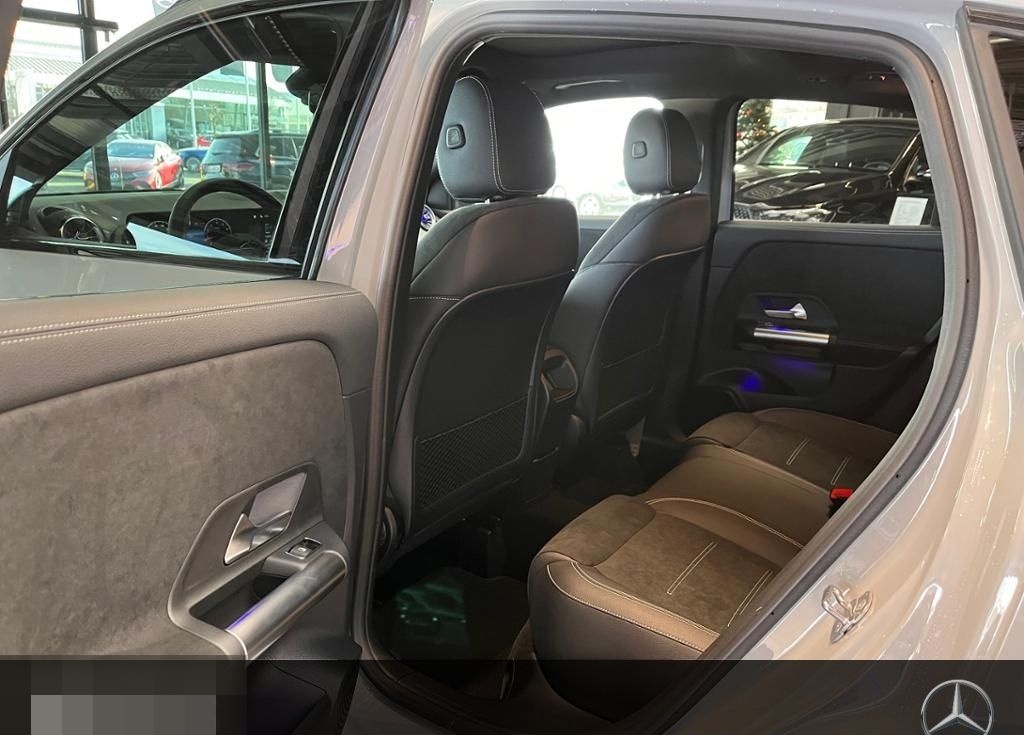 Mercedes-Benz GLA 200 AMG SE+AHK+PANO+360°+DISTRONIC+HANDSFREE foto 5