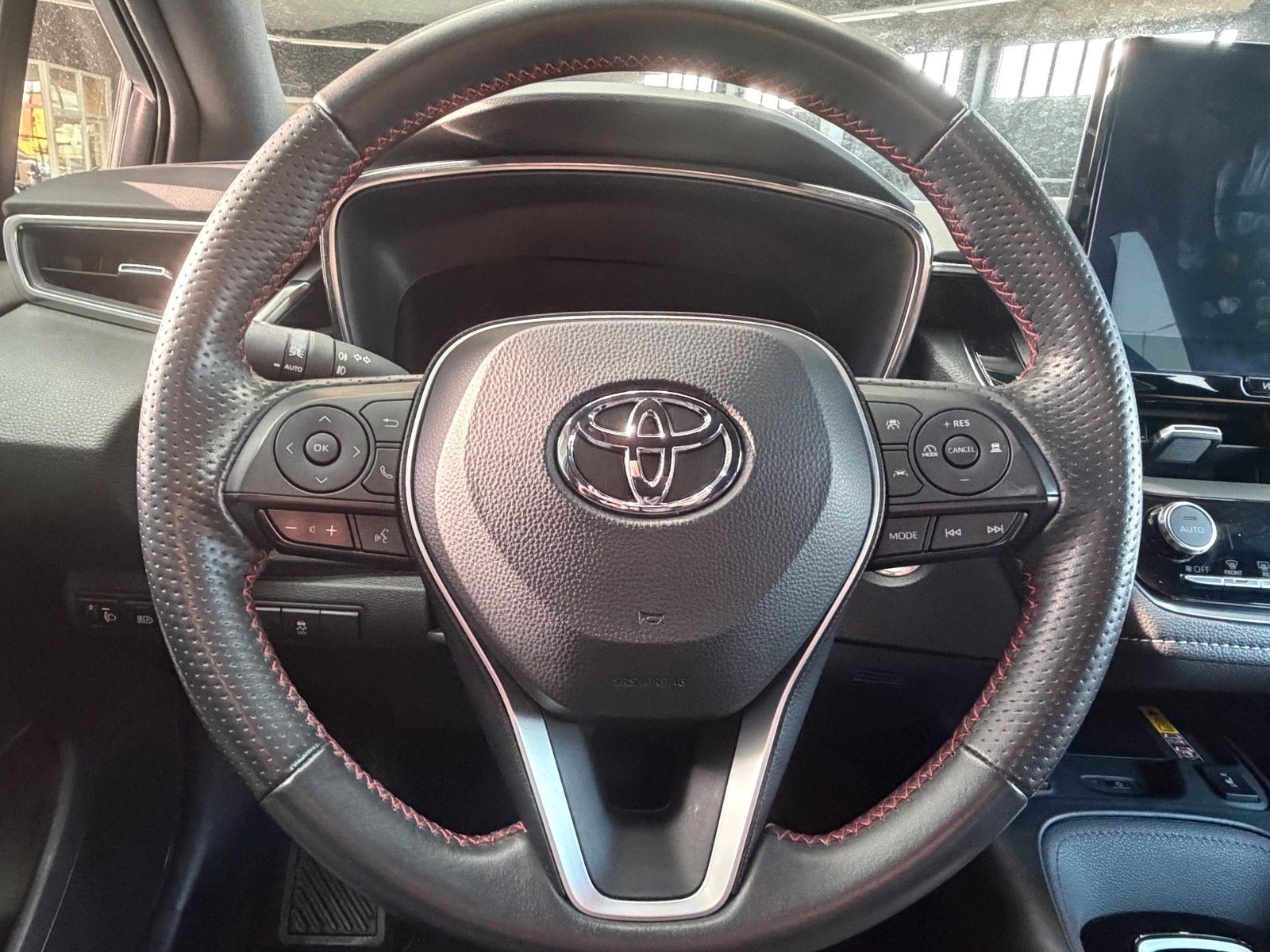 Toyota CorollaHybrid GR Sport+AppleC.+Rückf.+LED+Sitzh. foto 22