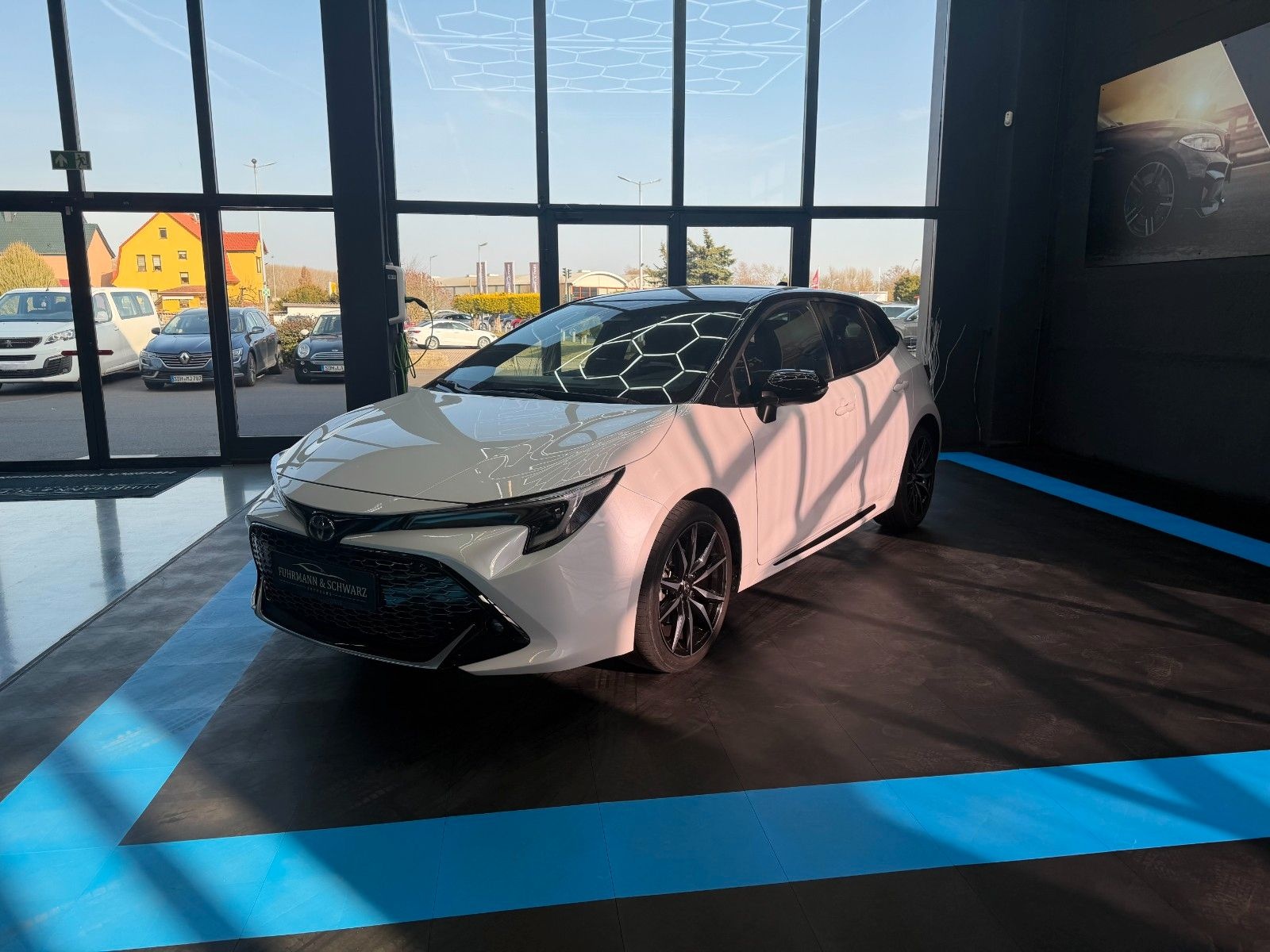 Toyota CorollaHybrid GR Sport+AppleC.+Rückf.+LED+Sitzh. foto 7