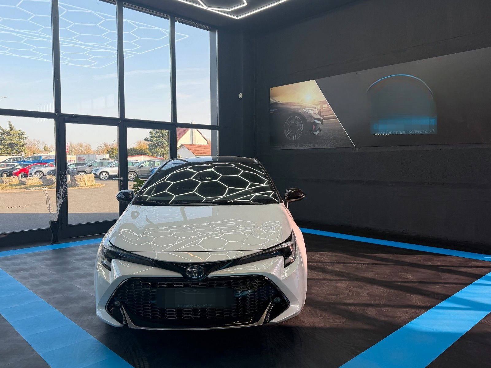 Toyota CorollaHybrid GR Sport+AppleC.+Rückf.+LED+Sitzh. foto 8