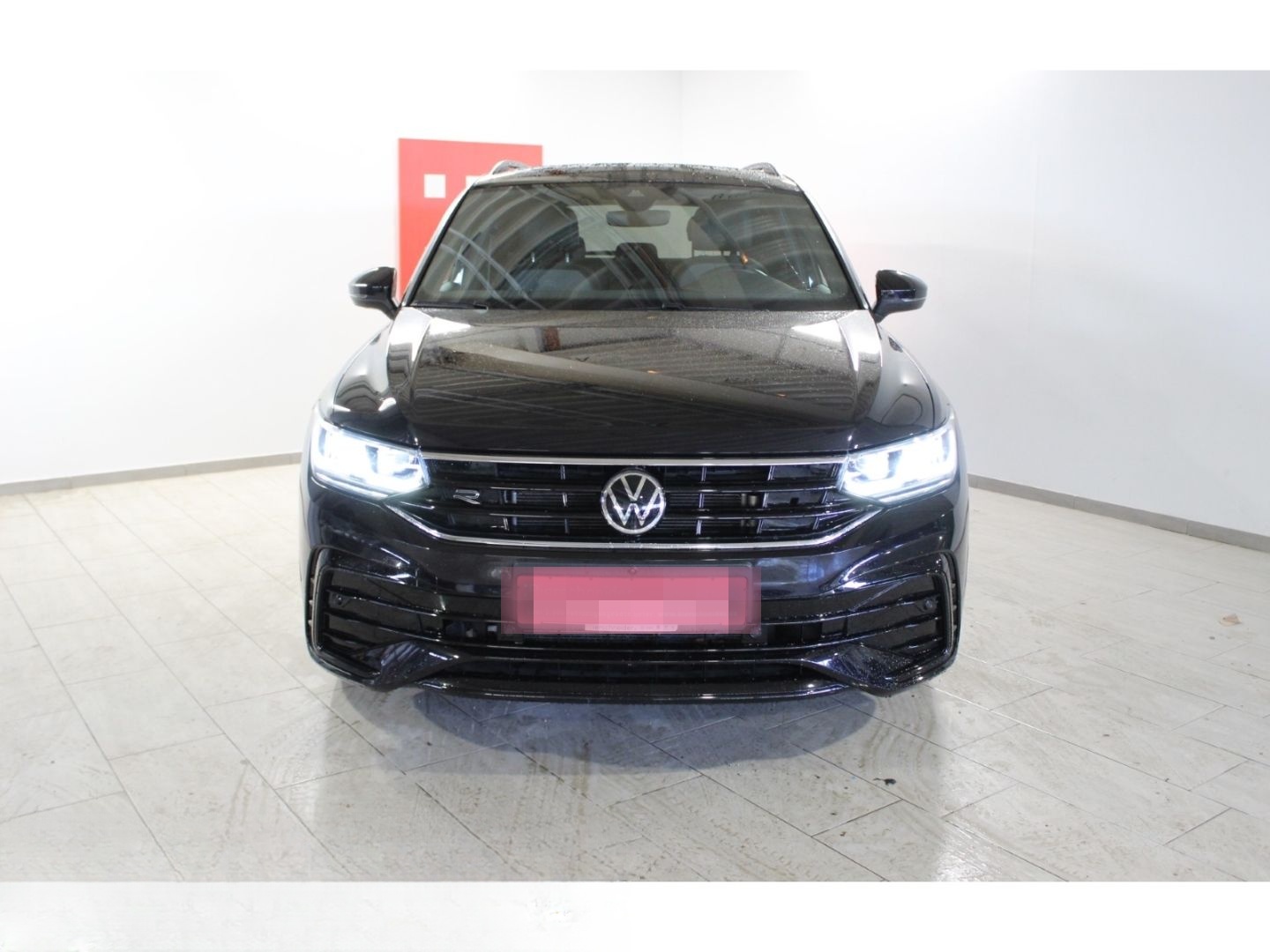 Volkswagen Tiguan 2.0 TDI DSG 4Mo. 2x R-Line Black Style FL foto 3