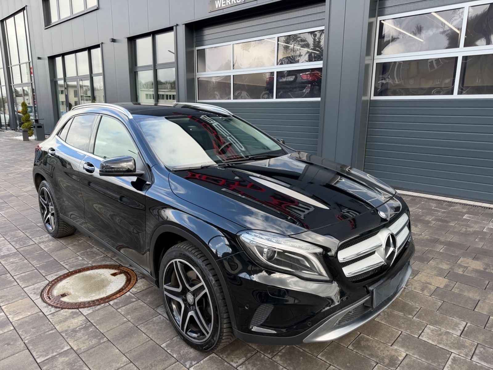 Mercedes-Benz GLA 250 4-Matic*NAVI*SHZG*KAMERA*AHK-SCHWENKBAR foto 3