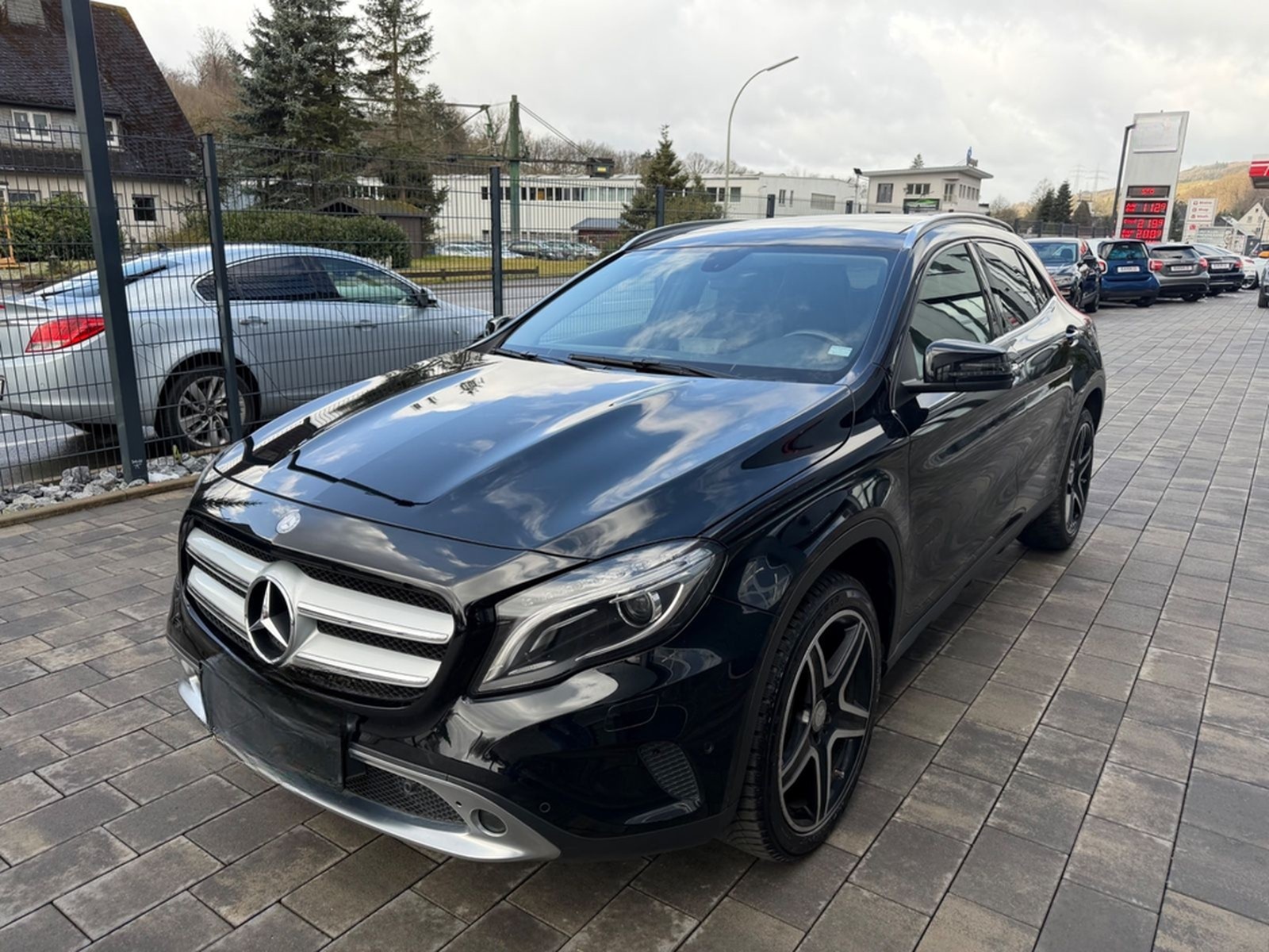 Mercedes-Benz GLA 250 4-Matic*NAVI*SHZG*KAMERA*AHK-SCHWENKBAR foto 5