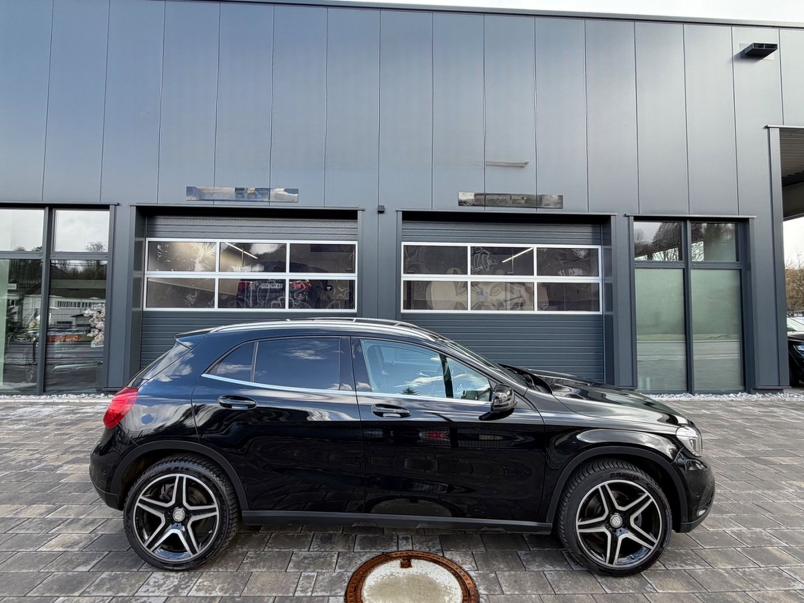 Mercedes-Benz GLA 250 4-Matic*NAVI*SHZG*KAMERA*AHK-SCHWENKBAR foto 6