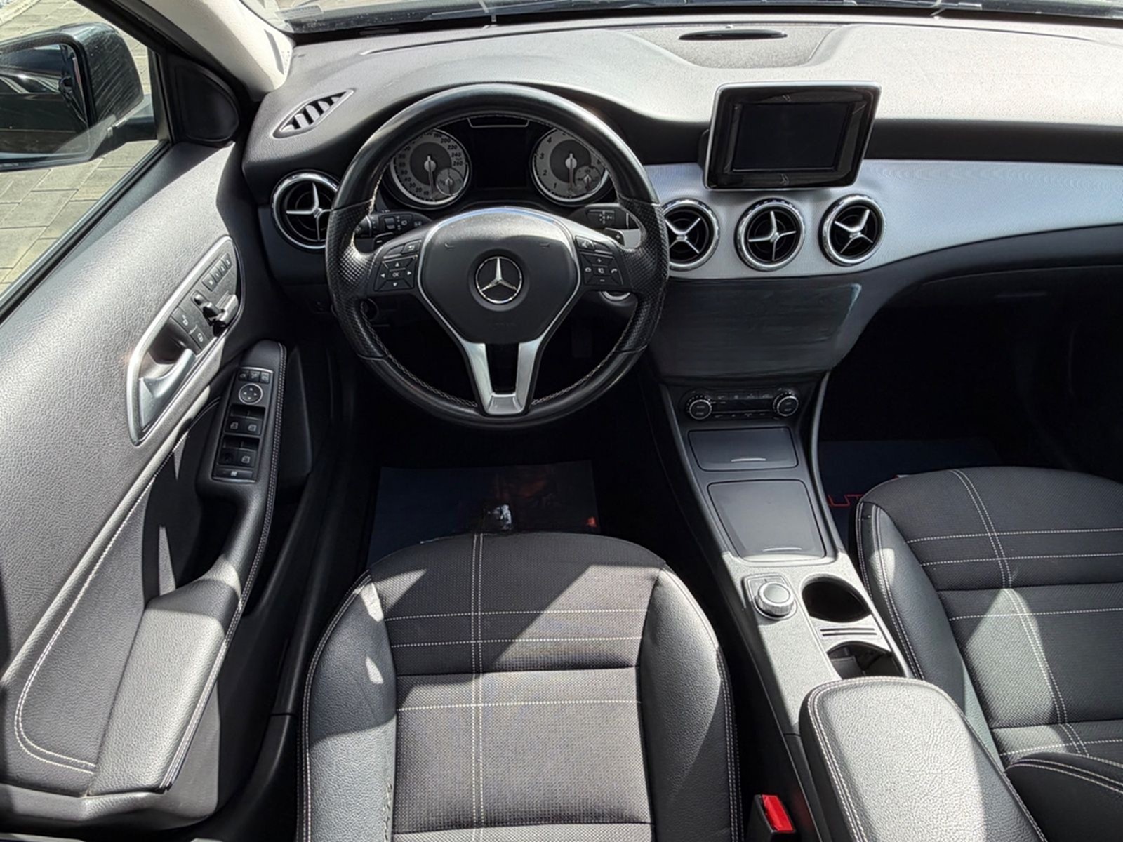 Mercedes-Benz GLA 250 4-Matic*NAVI*SHZG*KAMERA*AHK-SCHWENKBAR foto 9