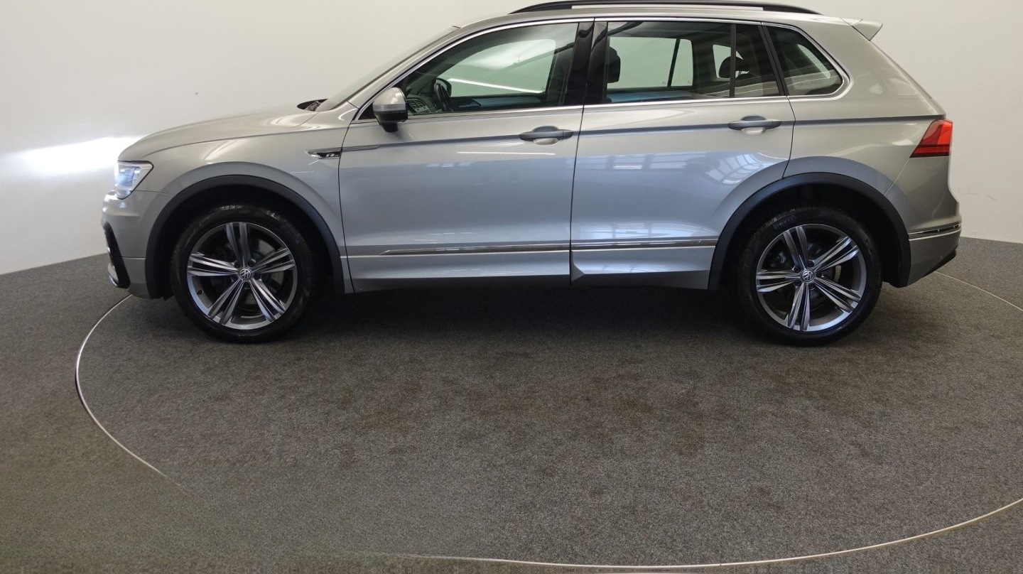Volkswagen Tiguan 2.0 TDI DSG 4Mo. R-Line VERKAUF NUR AN OD foto 4