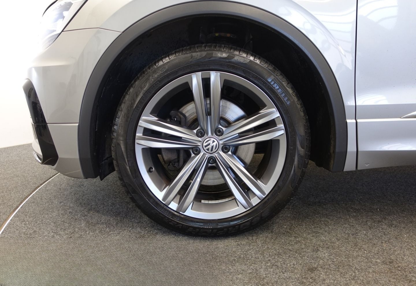 Volkswagen Tiguan 2.0 TDI DSG 4Mo. R-Line VERKAUF NUR AN OD foto 5