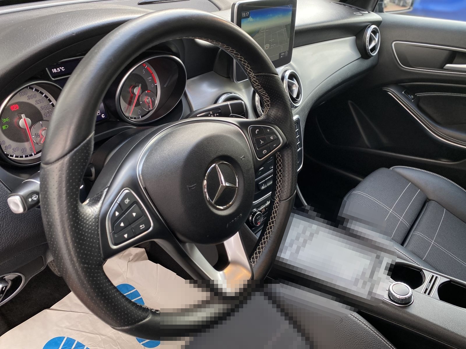 Mercedes-Benz GLA 220 CDIAutom Navi PDC Klima SHZ Bi-Xenon foto 12