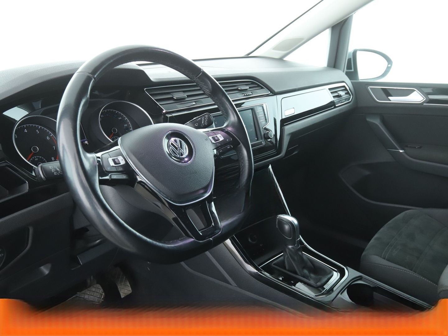 Volkswagen Touran 1.4 TSI Highline BMT Aut.*NAVI*LED*ACC* foto 11
