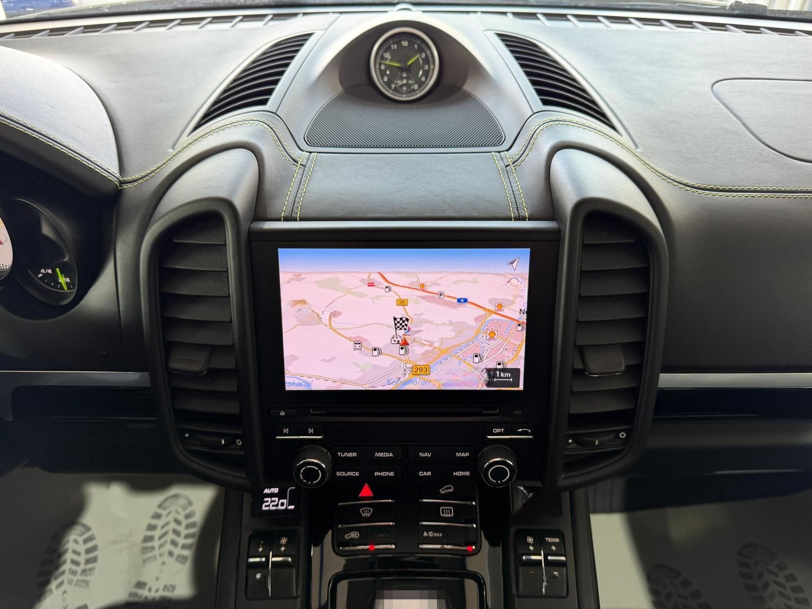 Porsche Cayenne S E-Hybrid Platinum AHK KAM BOSE PANO foto 23