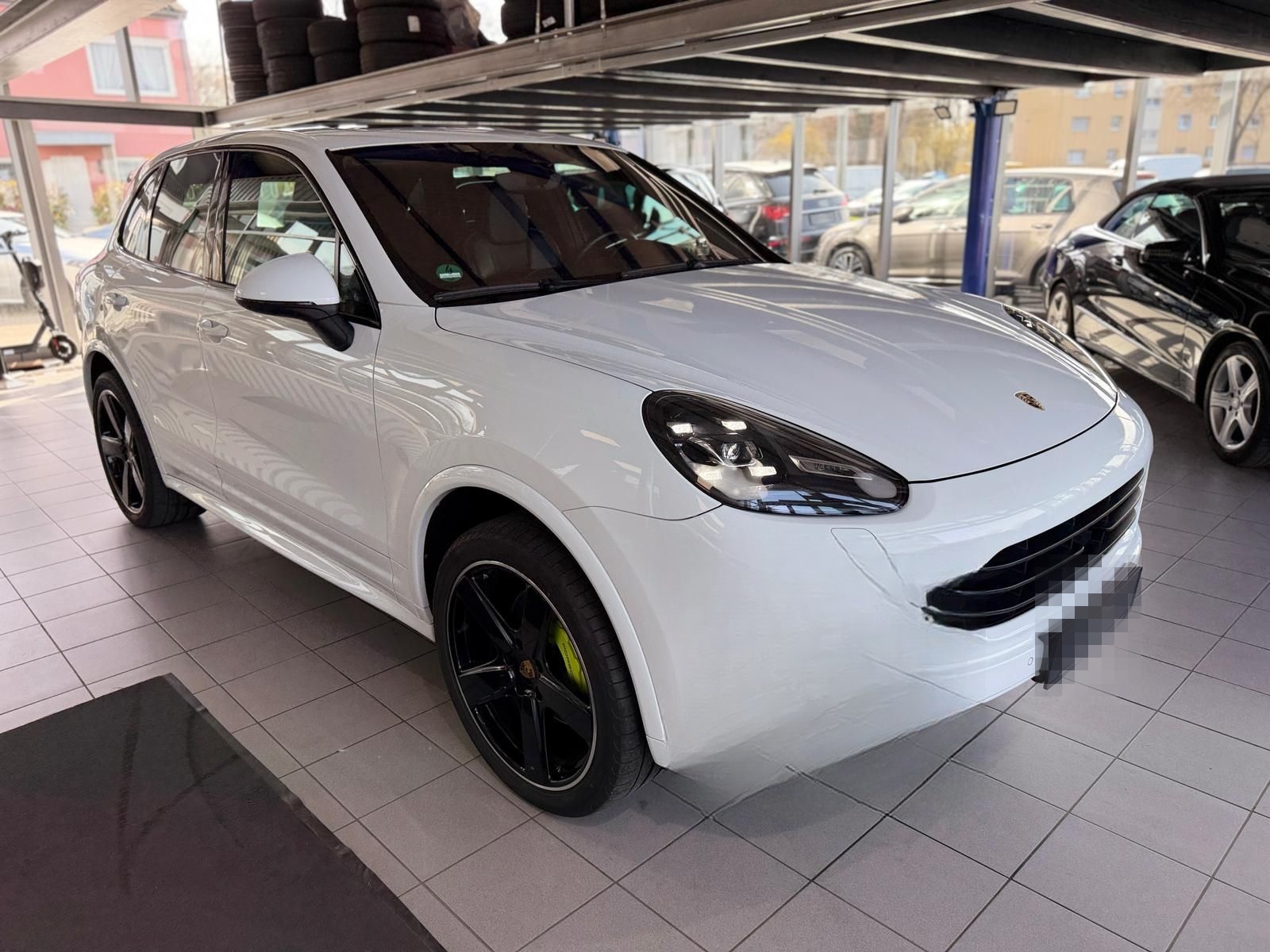 Porsche Cayenne S E-Hybrid Platinum AHK KAM BOSE PANO foto 4