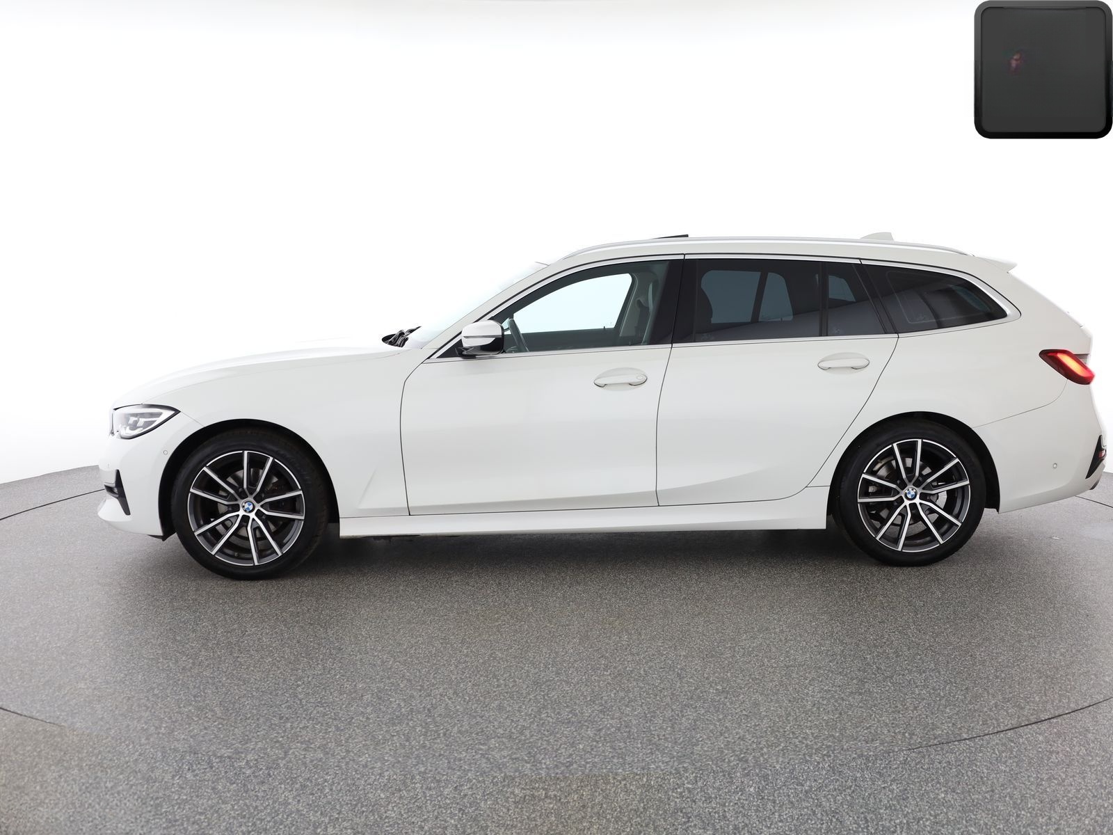 BMW 320 i SPORT LINE KEYLESS,KAMERA,LIVE COCKPIT,AHK foto 2