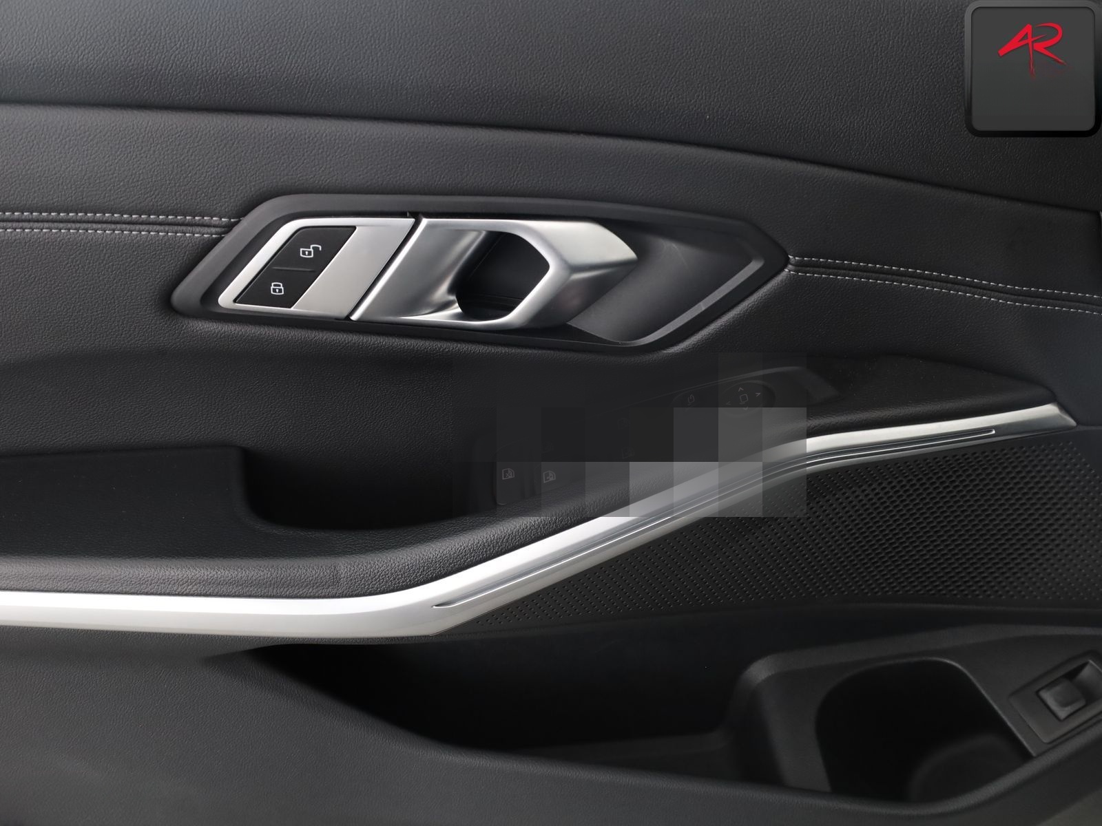 BMW 320 i SPORT LINE KEYLESS,KAMERA,LIVE COCKPIT,AHK foto 14
