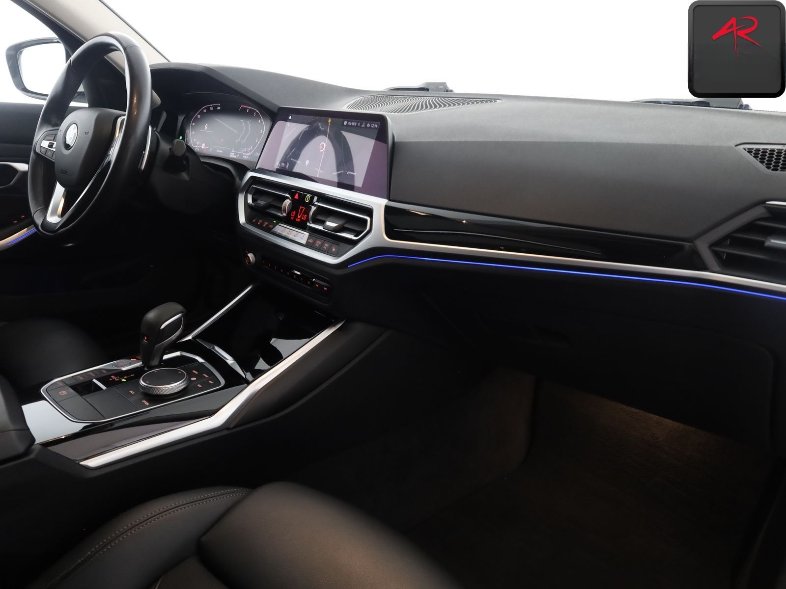 BMW 320 i SPORT LINE KEYLESS,KAMERA,LIVE COCKPIT,AHK foto 10