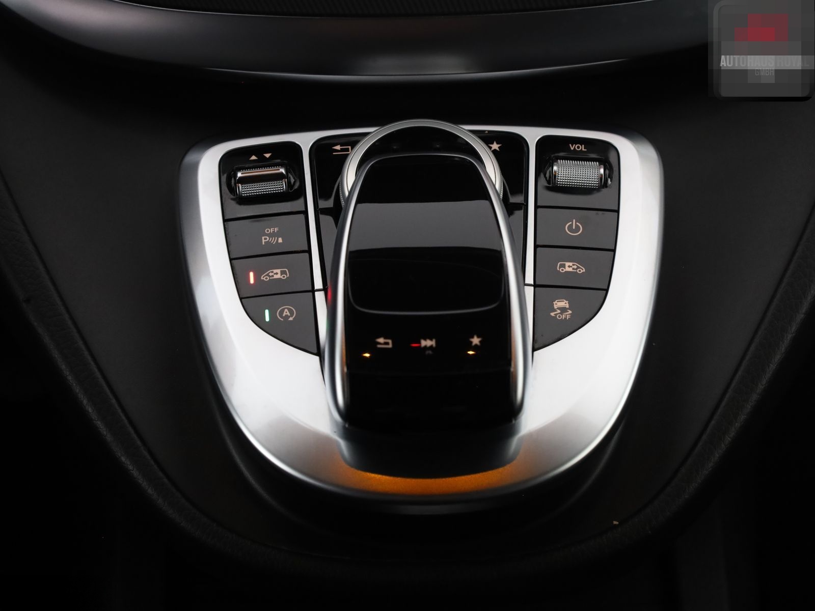 Mercedes-Benz V 250 d 4M LANG 7 SITZE PANO,360GRAD,BURMESTER foto 24