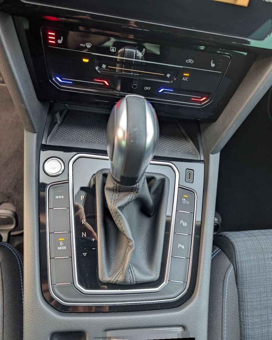 Volkswagen Passat Variant GTE 1.4 TSI DSG Plug in Hybrid foto 12