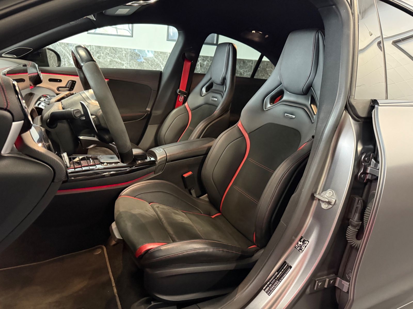 Mercedes-Benz CLA 45 S AMG Aero Distronic Memory Headup 360° foto 18