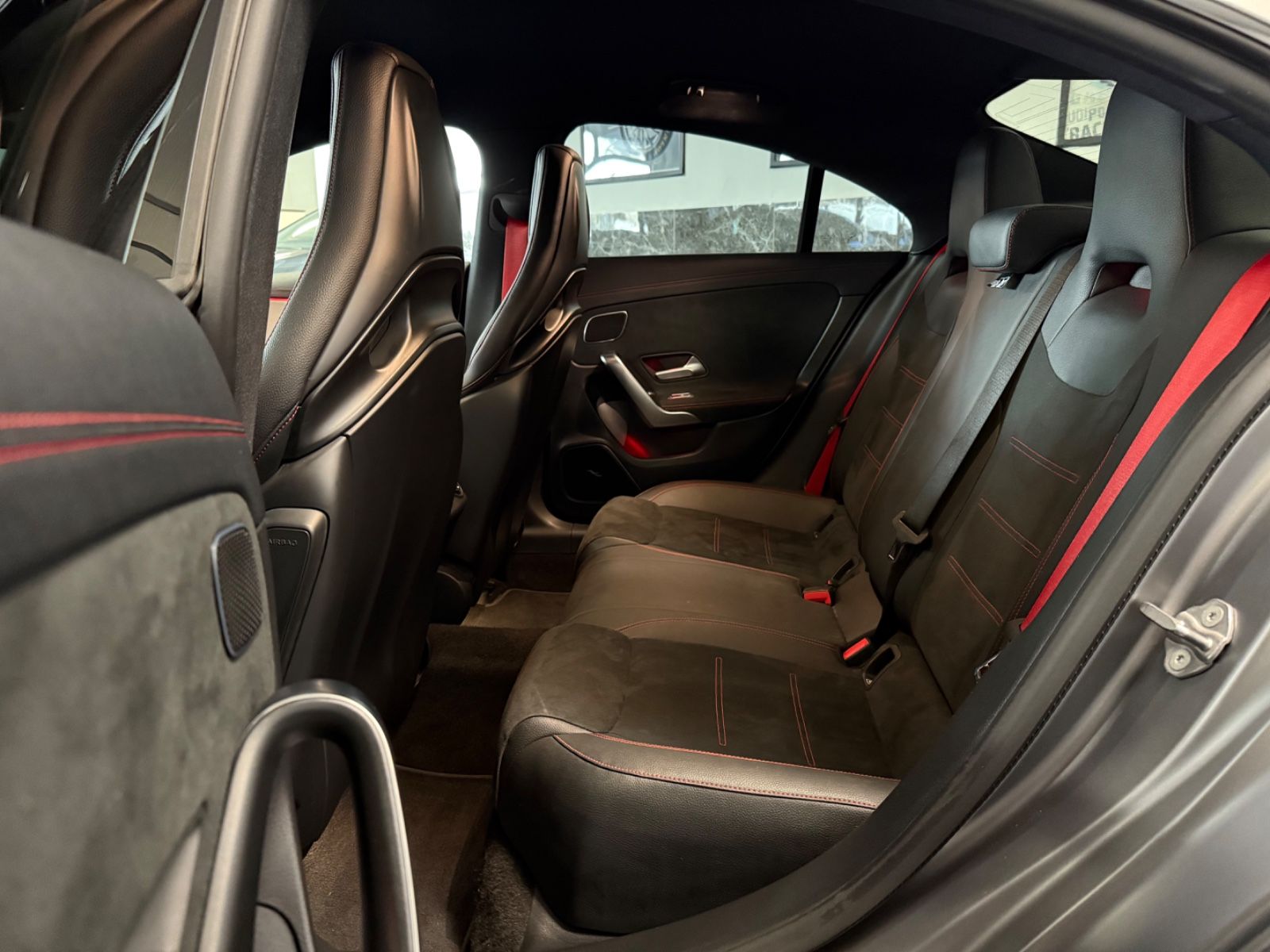 Mercedes-Benz CLA 45 S AMG Aero Distronic Memory Headup 360° foto 22