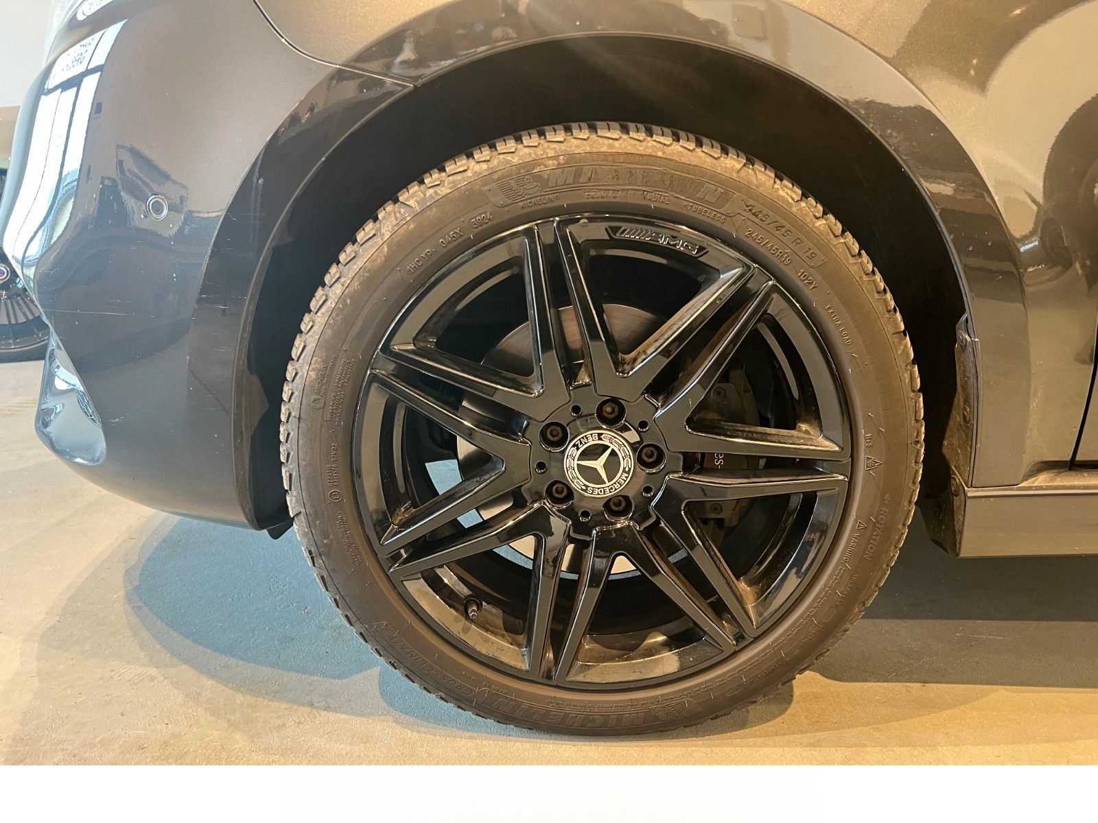 Mercedes-Benz V 300 d Lang Edition AMG LINE / MB100 / Night foto 12