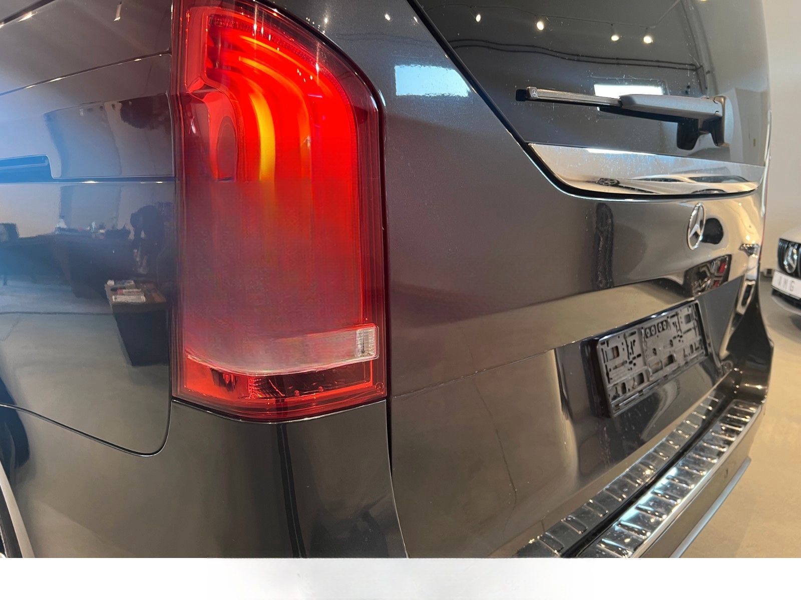 Mercedes-Benz V 300 d Lang Edition AMG LINE / MB100 / Night foto 13