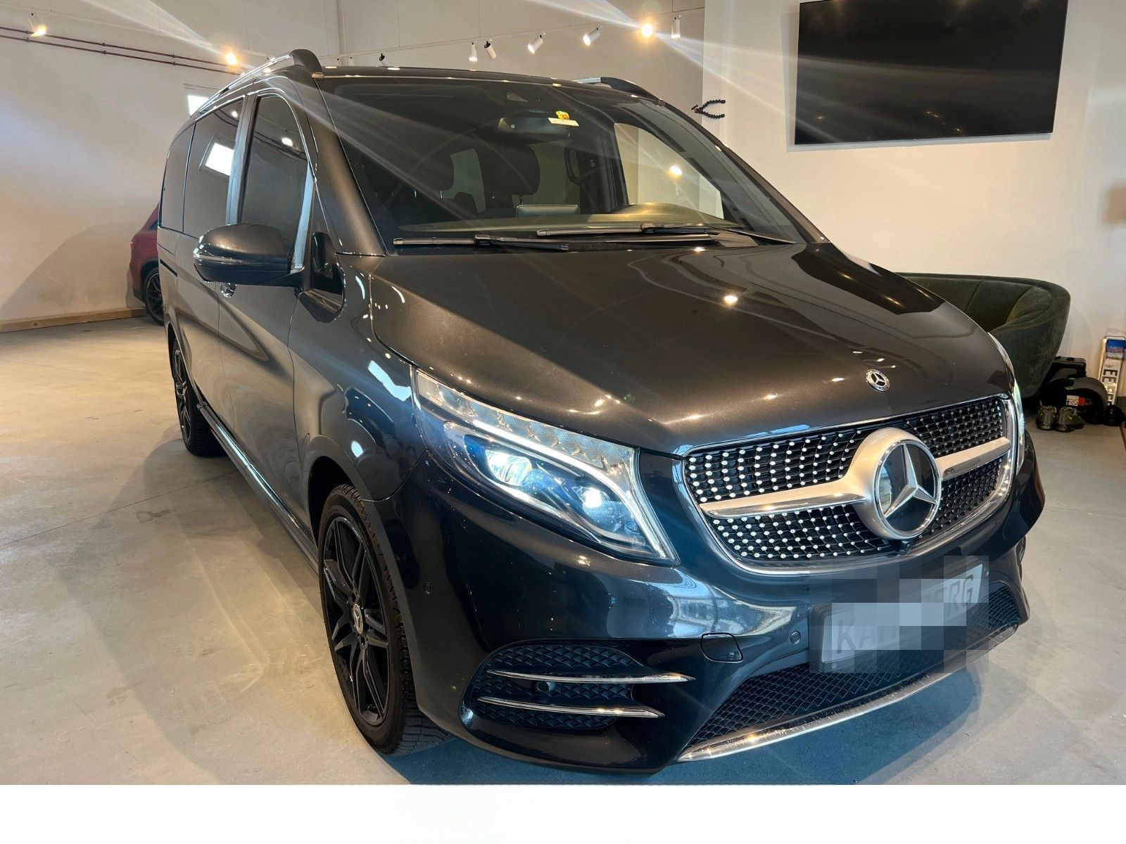 Mercedes-Benz V 300 d Lang Edition AMG LINE / MB100 / Night foto 7