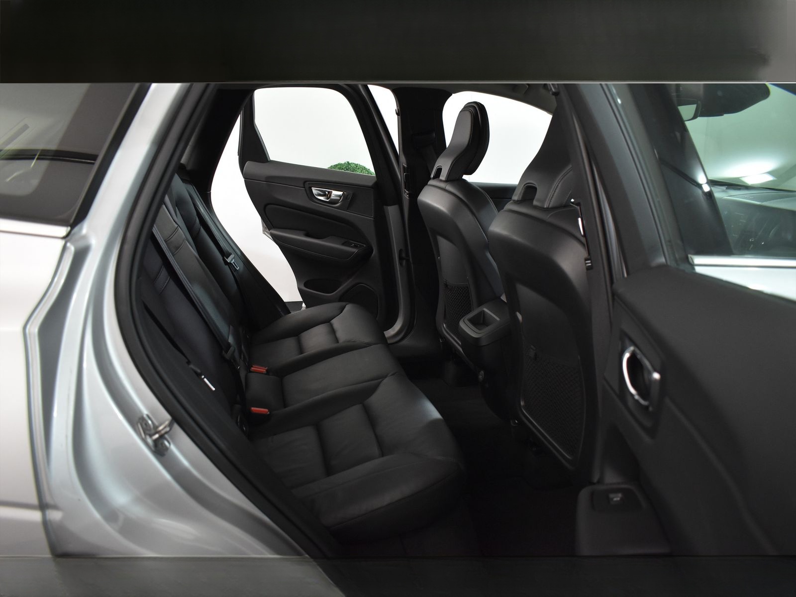 Volvo XC60 D4 Inscription *AHK*ACC*Pano*Kam*H&K*BLIS* foto 17