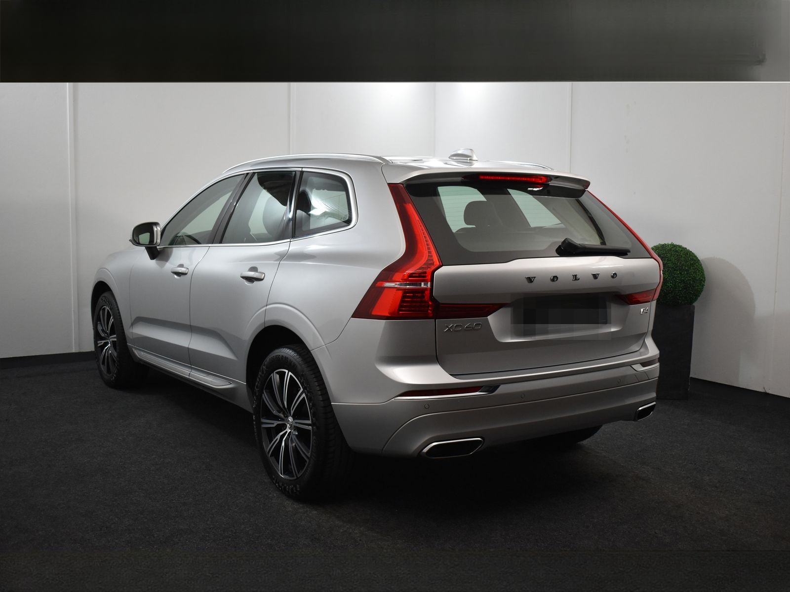Volvo XC60 D4 Inscription *AHK*ACC*Pano*Kam*H&K*BLIS* foto 8