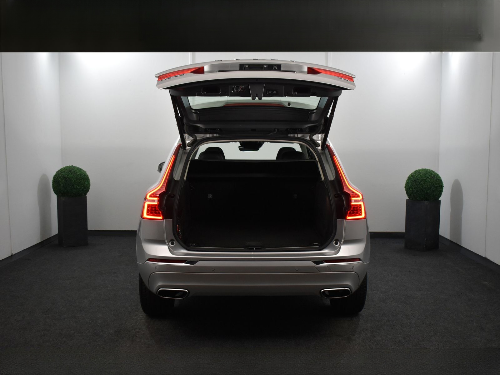 Volvo XC60 D4 Inscription *AHK*ACC*Pano*Kam*H&K*BLIS* foto 10