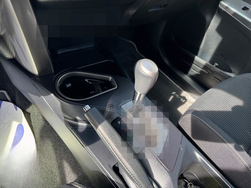 Toyota RAV 4 Team D 5-TÜRER, 2,5L HYBRID, 145 KW (197 P foto 14