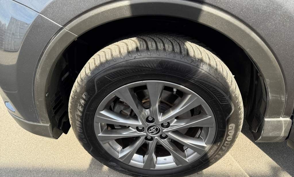 Toyota RAV 4 Team D 5-TÜRER, 2,5L HYBRID, 145 KW (197 P foto 25