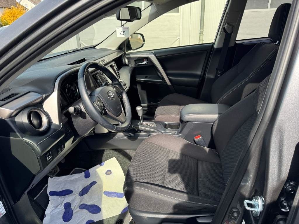 Toyota RAV 4 Team D 5-TÜRER, 2,5L HYBRID, 145 KW (197 P foto 10