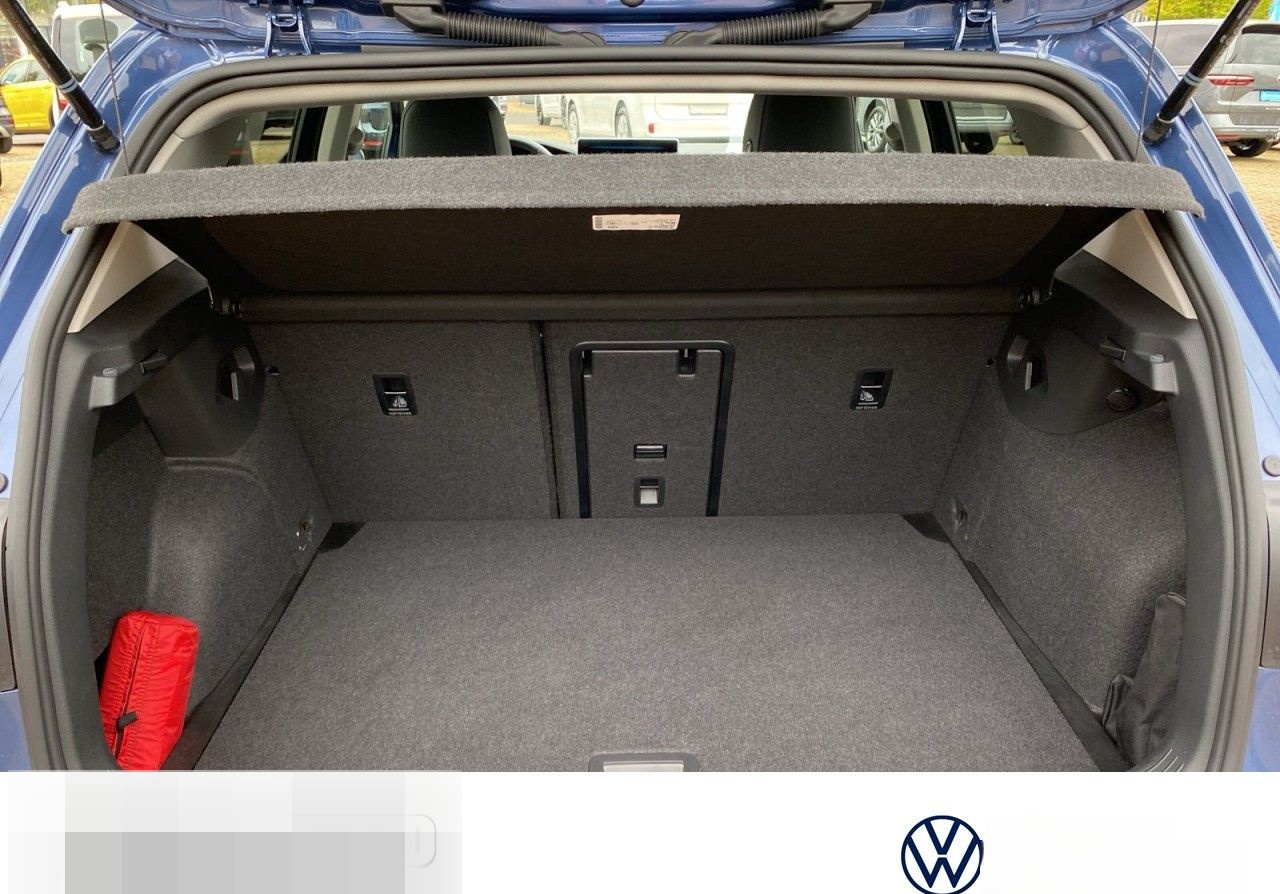 Volkswagen Golf VIII 1.5 eTSI DSG Style*RFK*LED*ACC*GRA*APP foto 6