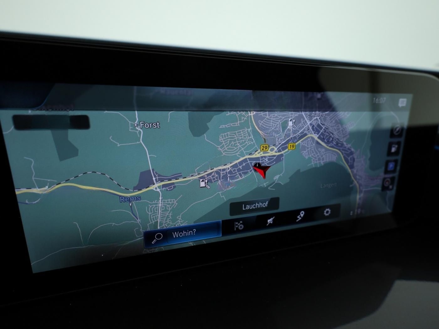 Mercedes-Benz EQC 400 4M *AMG Line*Multibeam*Navi*HUD*Keyless* foto 13