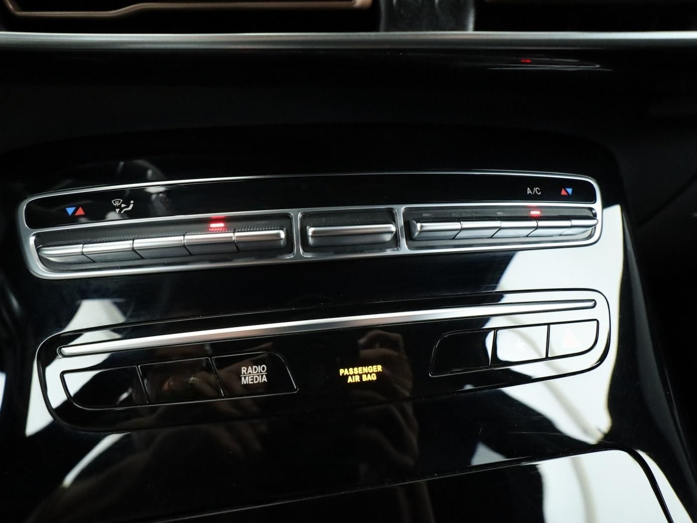 Mercedes-Benz EQC 400 4M *AMG Line*Multibeam*Navi*HUD*Keyless* foto 14