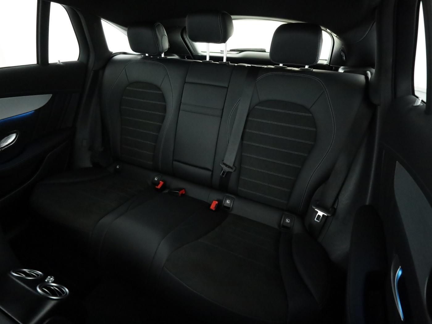 Mercedes-Benz EQC 400 4M *AMG Line*Multibeam*Navi*HUD*Keyless* foto 18