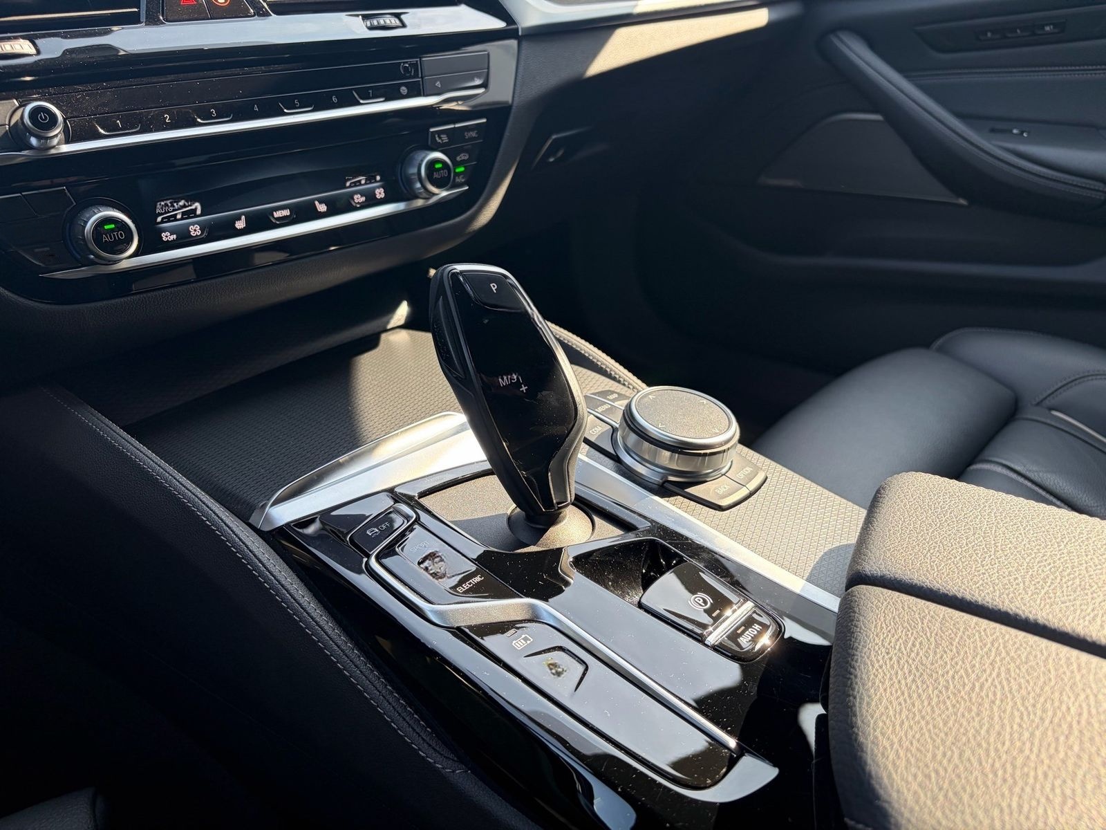 BMW 530e iPerformance xDrive M Sportpaket foto 8